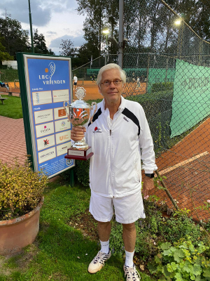 Willem de Vries winnaar LBC Vrienden trofee Willem de Vries winnaar LBC Vrienden trofee